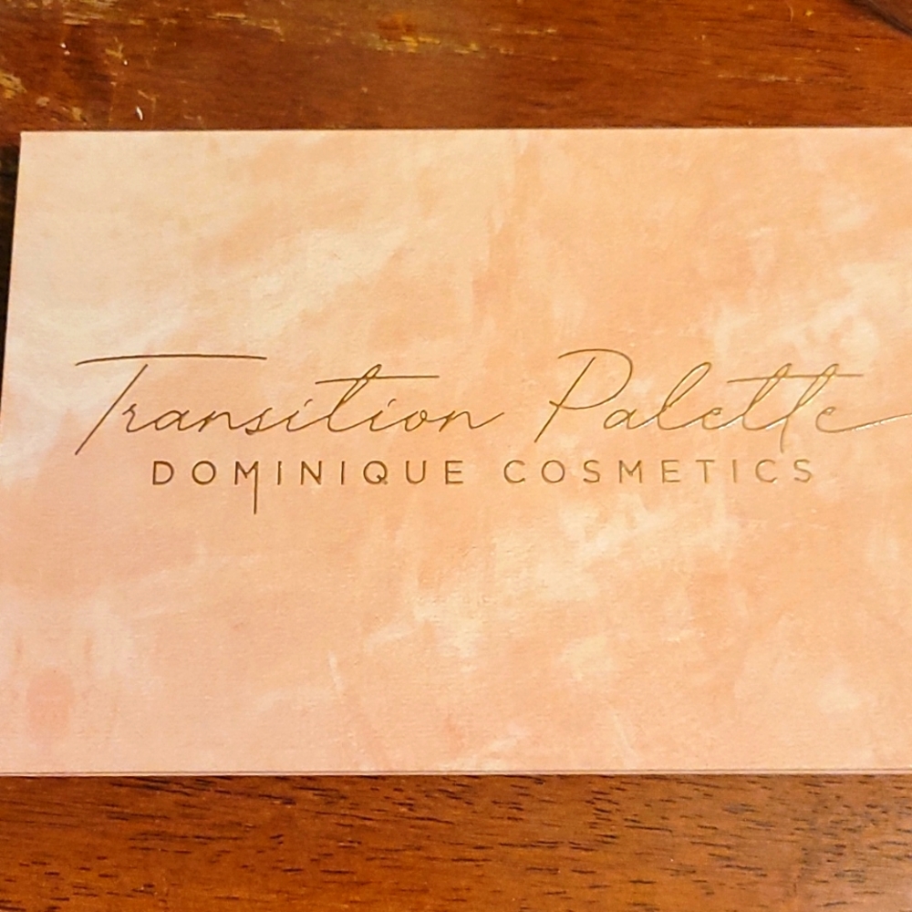 Dominique Cosmetic.  Beautiful matte eyeshadow
